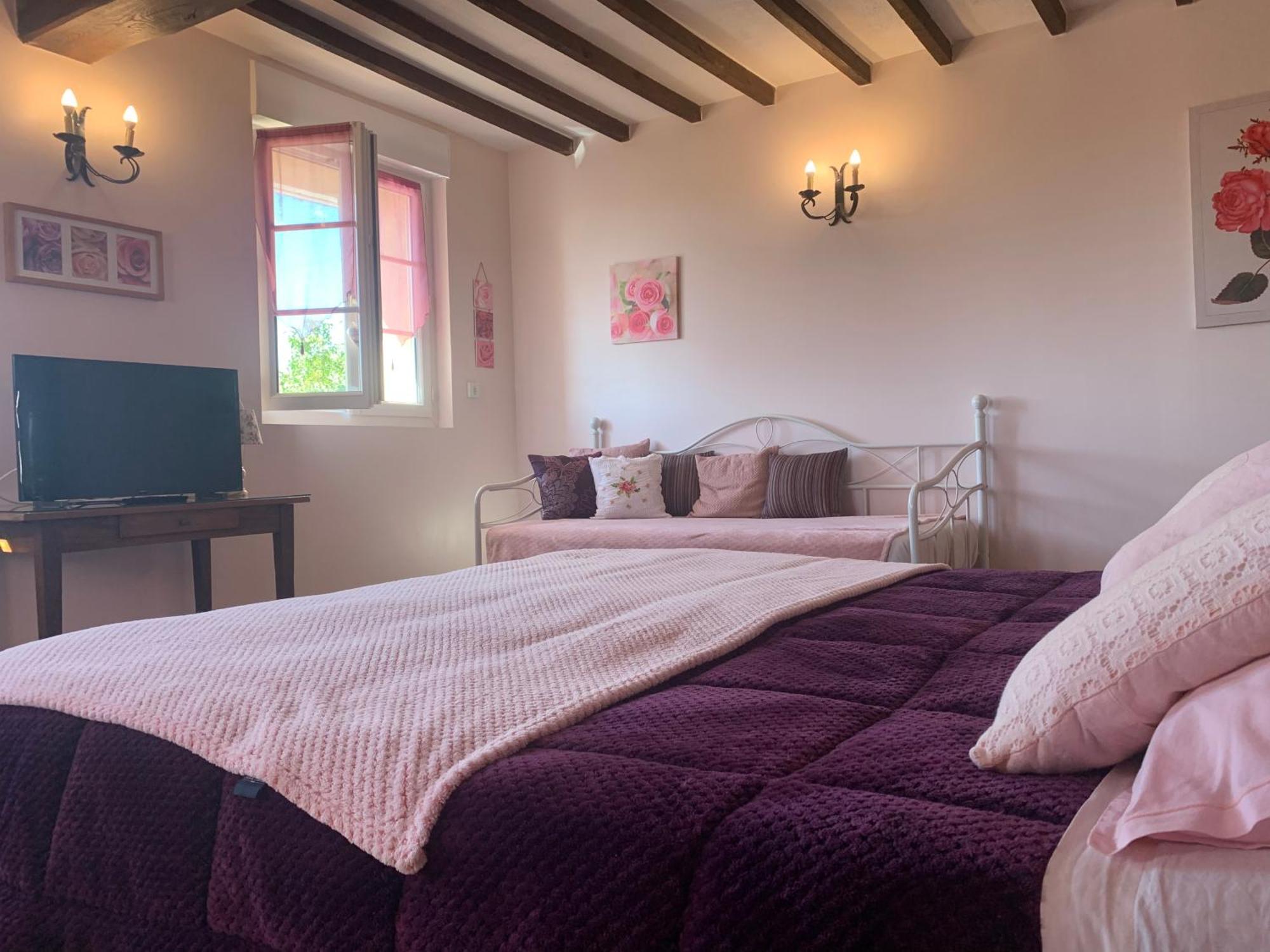 Les Logis Du Breuil Bed & Breakfast Marchéville Екстериор снимка
