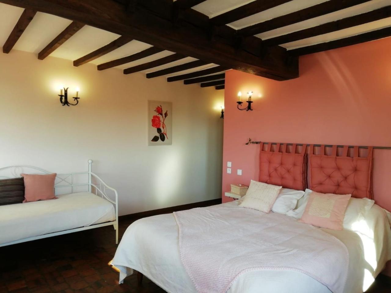 Les Logis Du Breuil Bed & Breakfast Marchéville Екстериор снимка